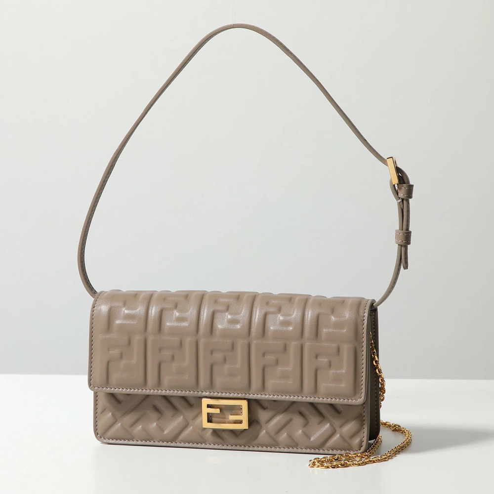 Fendi WALLET ON CHAIN Shoulder Bag Leather Clutch FF